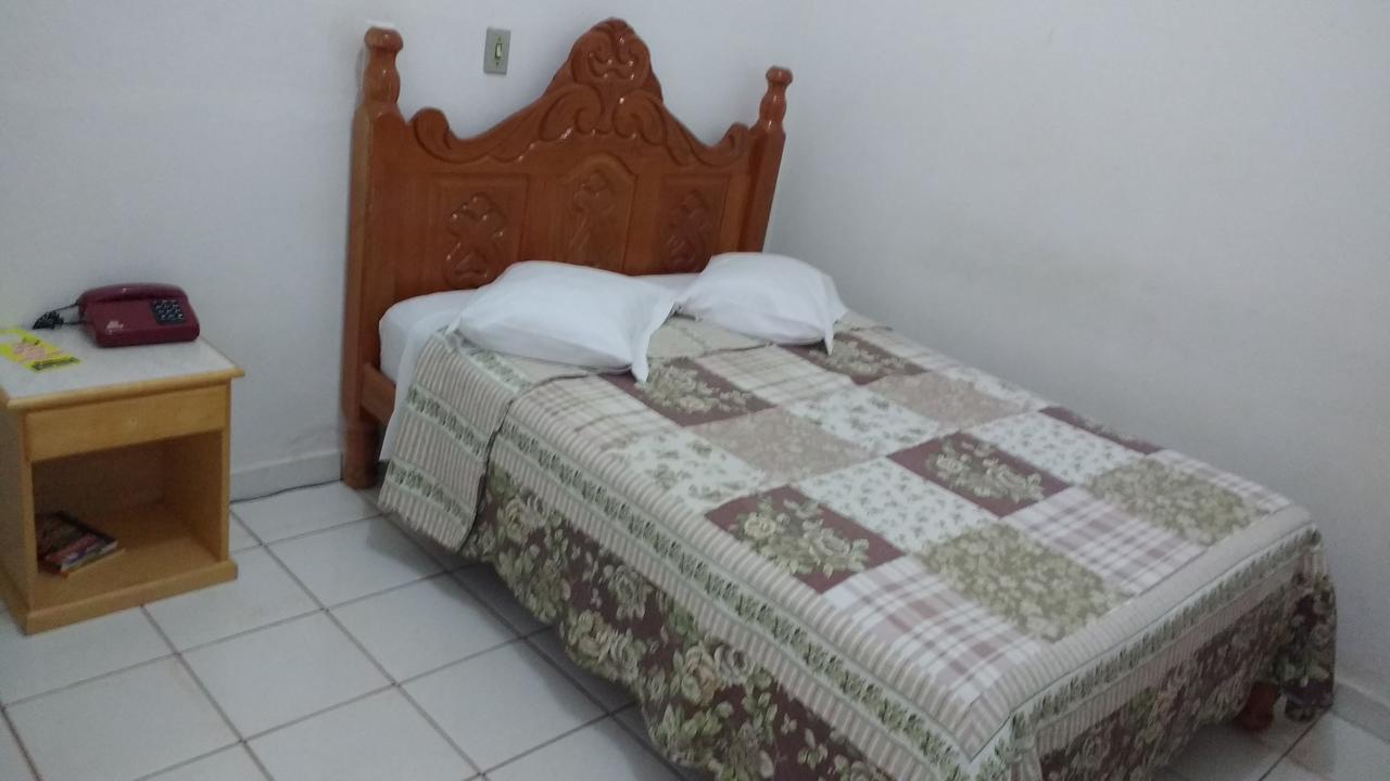 Hotel Nacional Pimenta Bueno Buitenkant foto